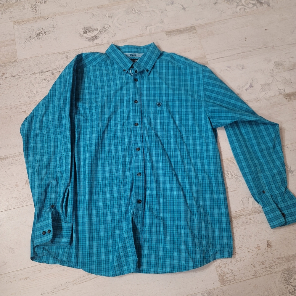 Mens XL Ariat Pro series long-sleeved
